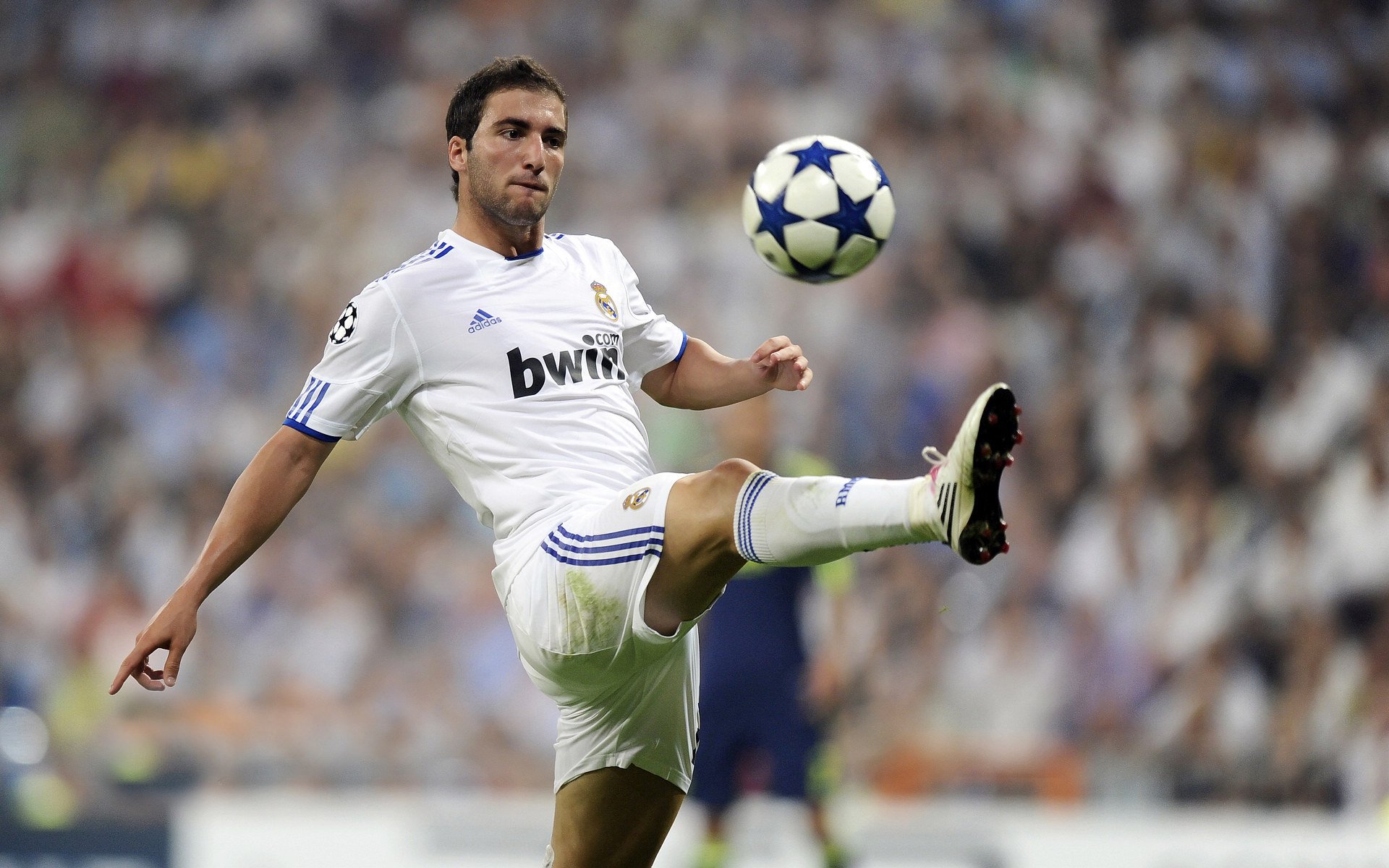 曼联宣布与拉什福德完成续约 新合同年薪创队史新高，曼联拉什福德何时复出